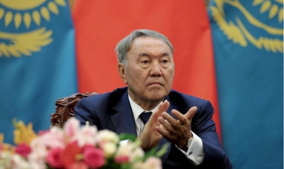 Нурсултан Назарбаев лишится еще одного статуса