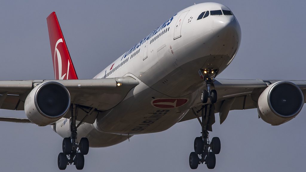 Стамбул Турция Алматы Turkish Airlines самолет