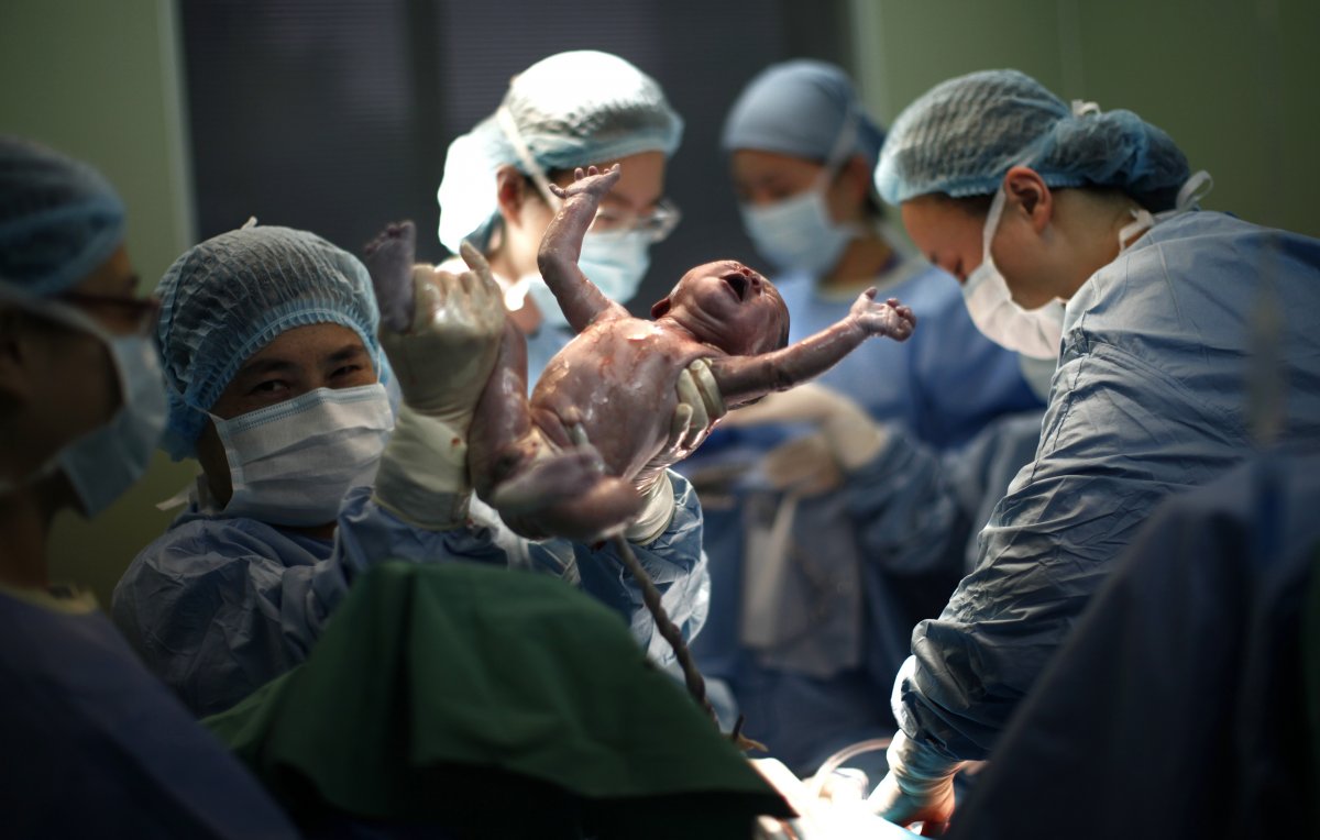 смерть больница Казахстан роддомы роженицы младенцы дети
