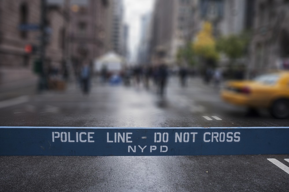 Полиция Нью-Йорка использует нейросеть для поиска преступников