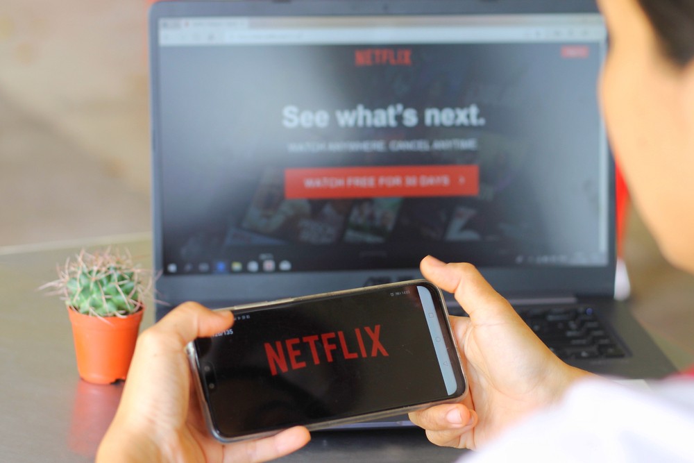 Netflix тестирует функцию shuffle для сериалов