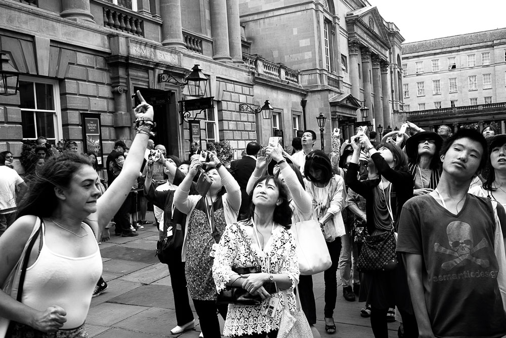 Бат Англия Великобритания туристы японцы история одного фото Никола Танзини