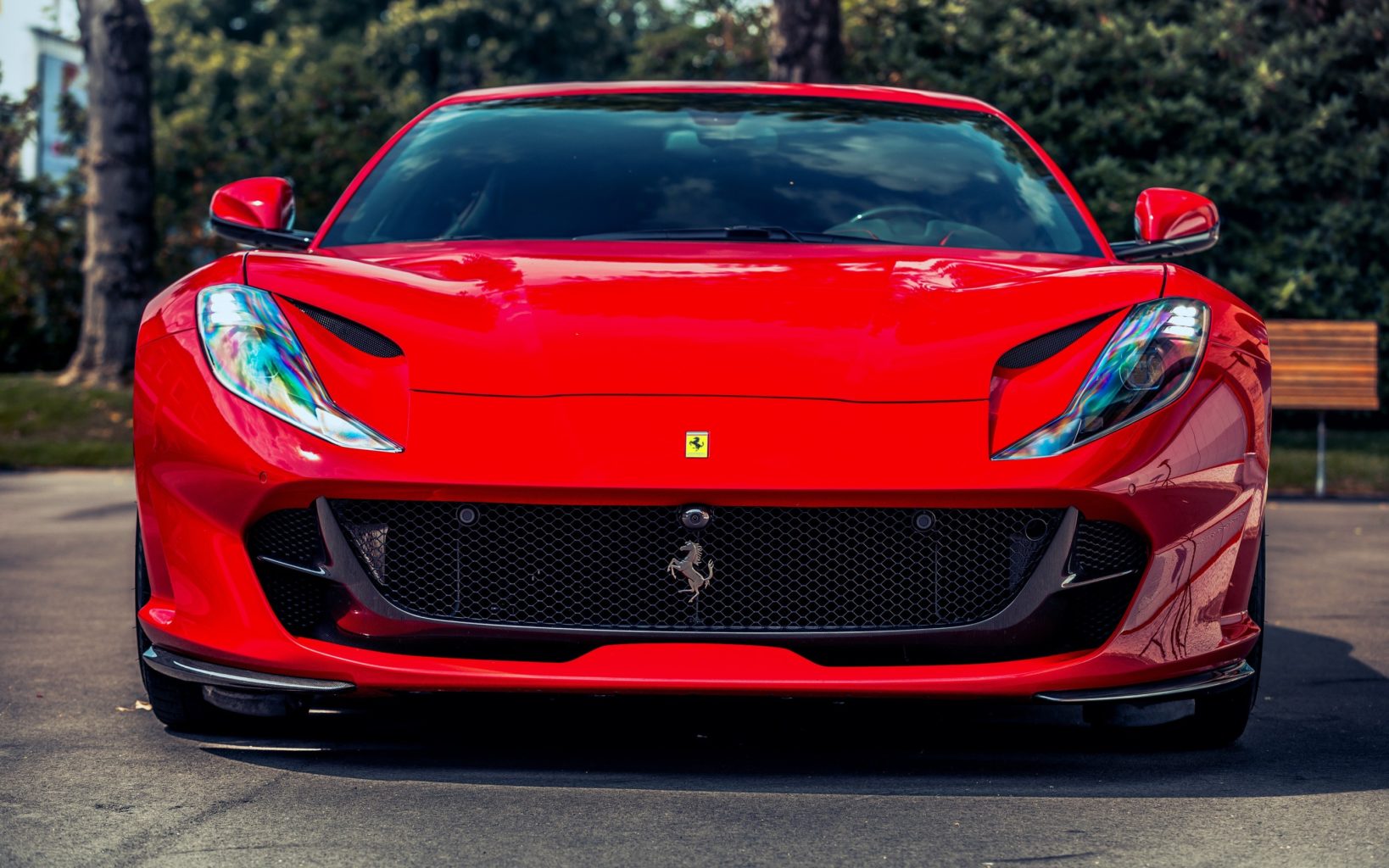 Бренд Ferrari грозит судом одному из владельцев автомобиля
