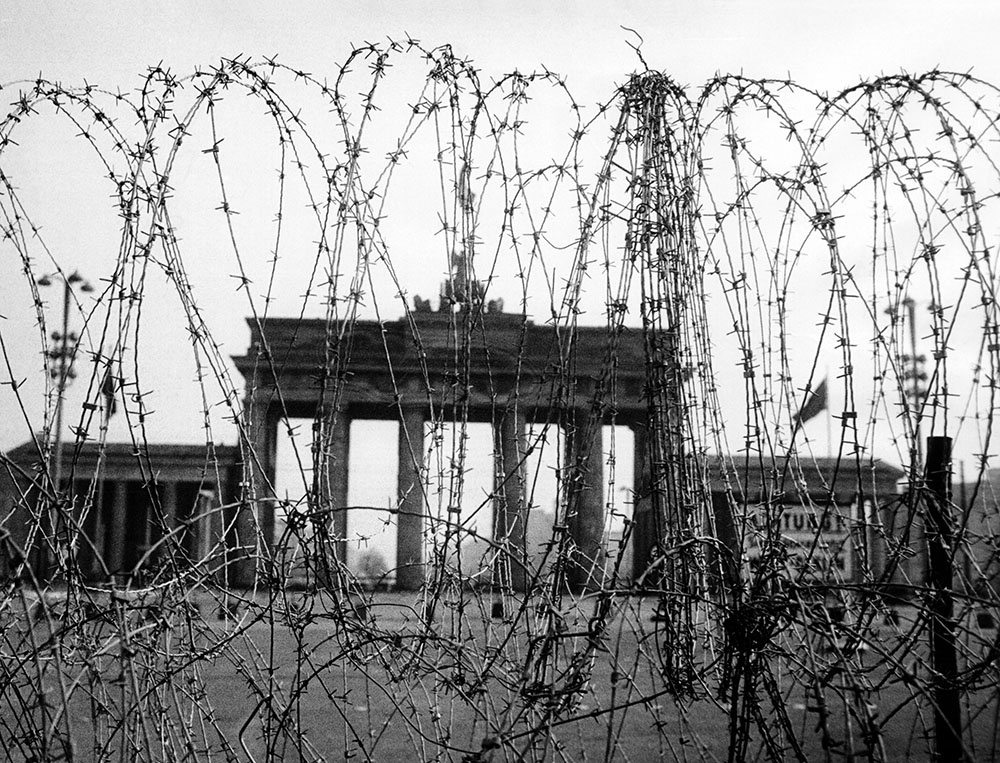 Берлинская стена: 10316 дней противостояния