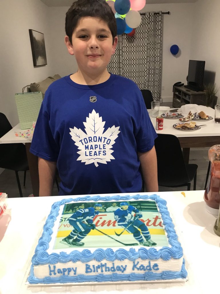 Канадского мальчика поздравили звезды и премьер-министр Канады