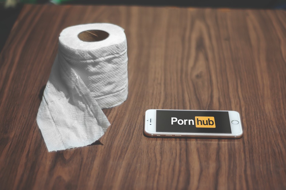 PornHub туалетная бумага премиум-аккаунт