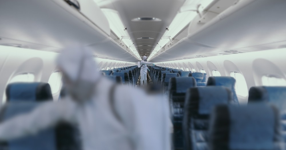 Пилот частного самолета рассказал, почему согласился перевезти семью судьи с коронавирусом
