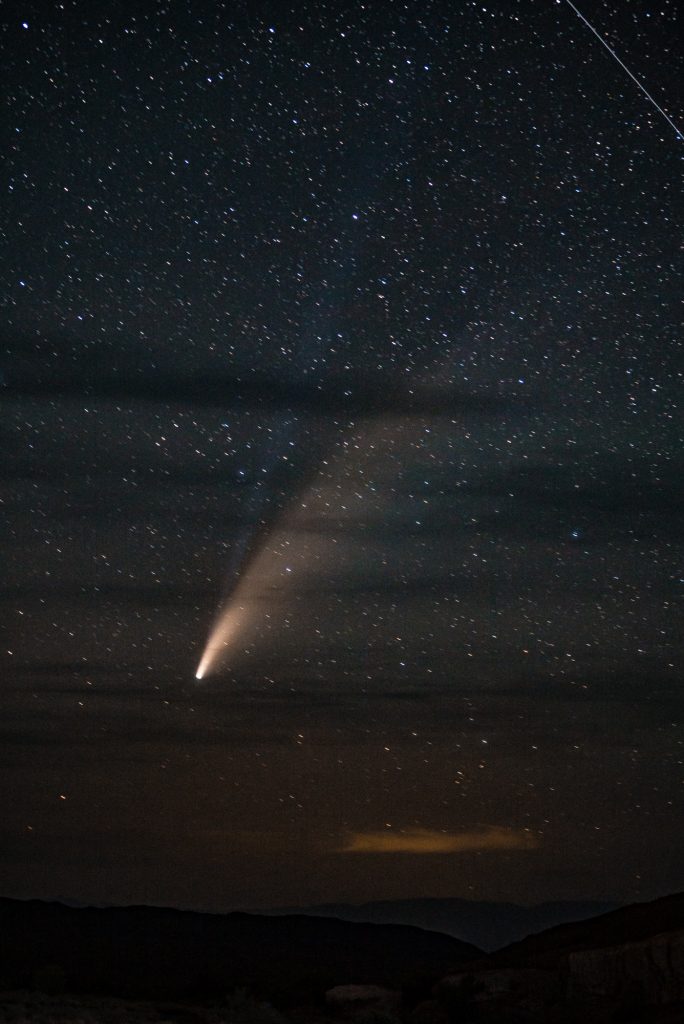 Комета Neowise, приходящая раз в 6800 лет: история одного фото.