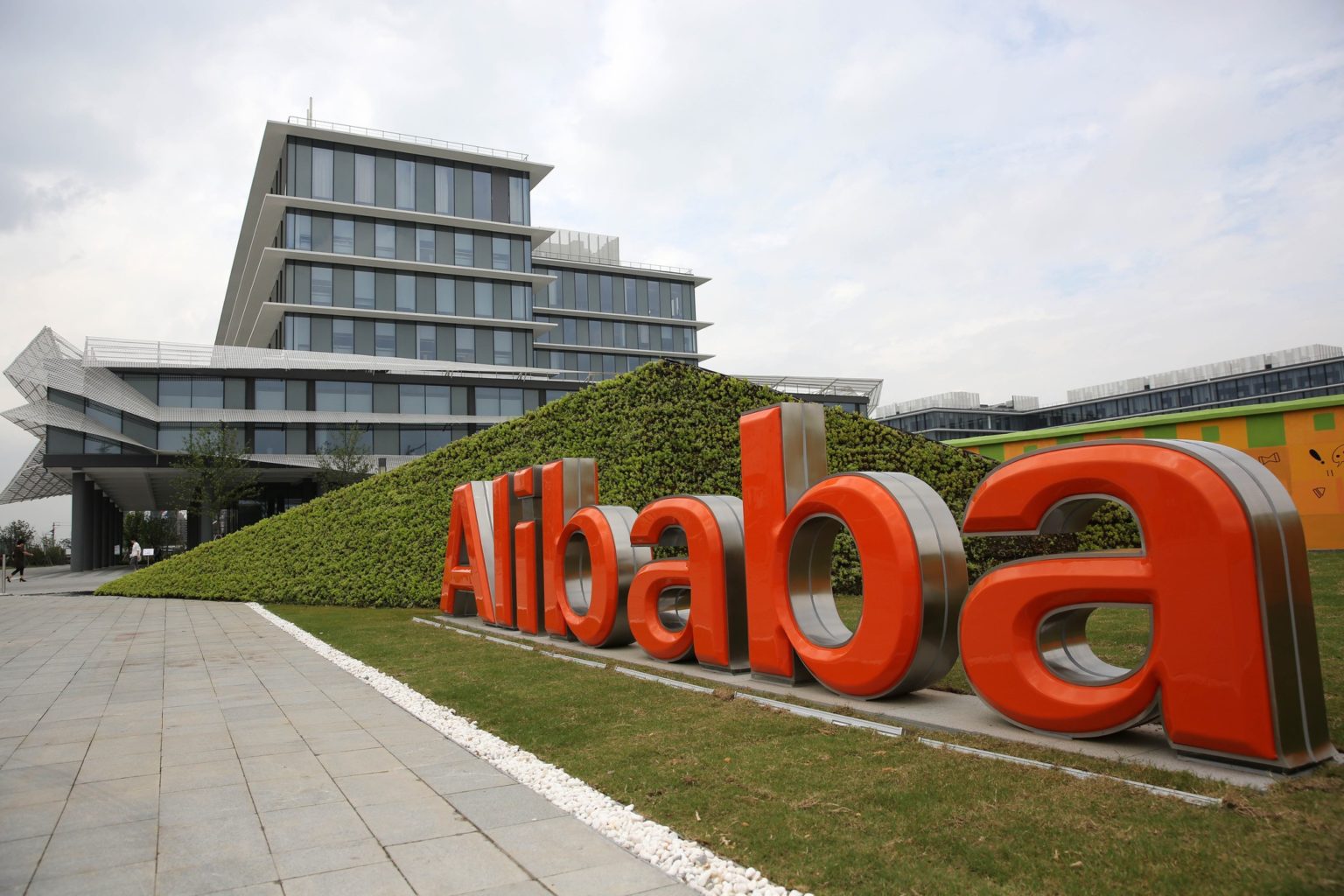 На Alibaba 50 компаний из Казахстана торгуют со статусом "Золотой поставщик"