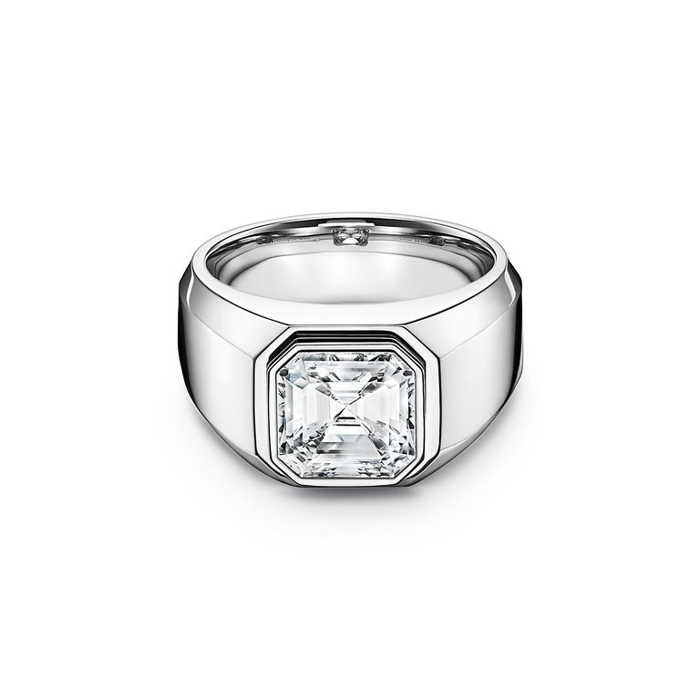 Он сказал «да»: Tiffany & Co впервые выпустит обручальные кольца для мужчин