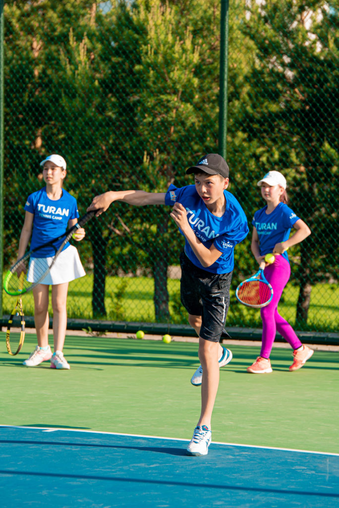 TURAN TENNIS CAMP: теннисный лагерь для лучших