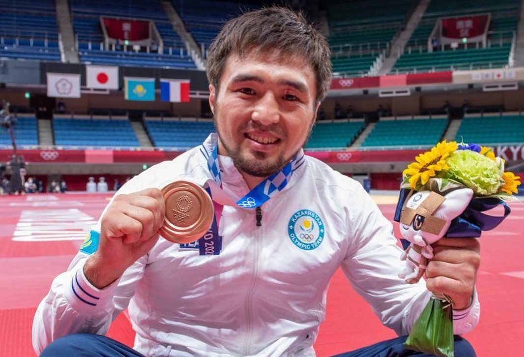 В копилке сборной Казахстана появилась первая медаль на Олимпиаде