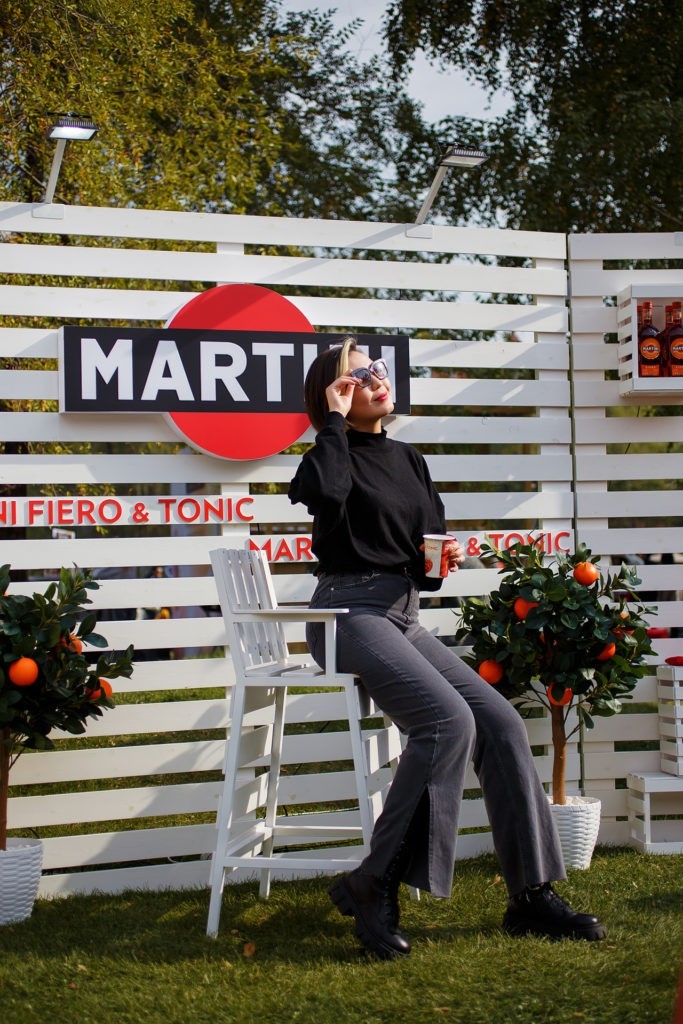 Успеть за 4,2 секунды: сколько коктейлей Martini Fiero & Tonic было выпито во время Esquire Picnic