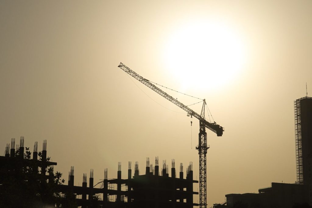 Казахстанские застройщики предрекают обвал строительного рынка