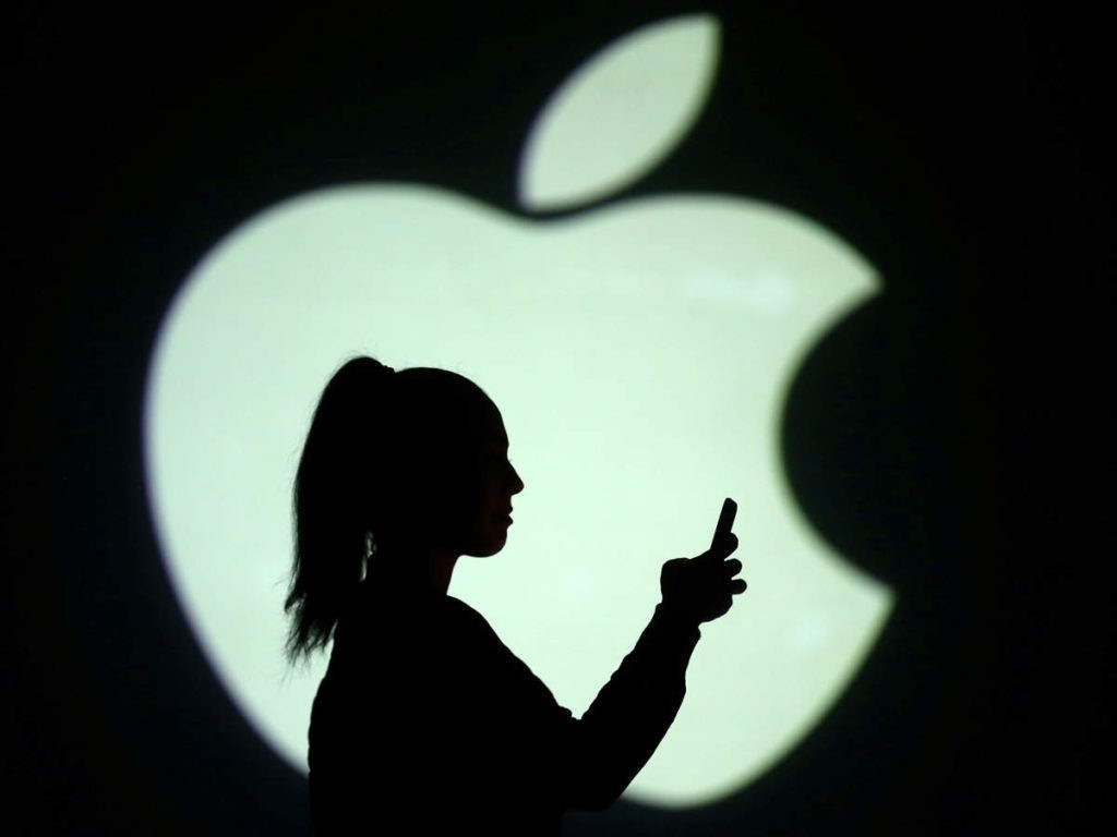 Apple стала первой в мире компанией, чья капитализация превысила три триллиона долларов