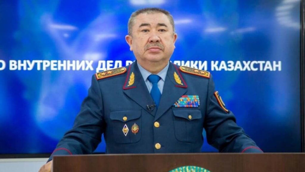 Слухи об отставке министра Ерлана Тургумбаева прокомментировали в МВД