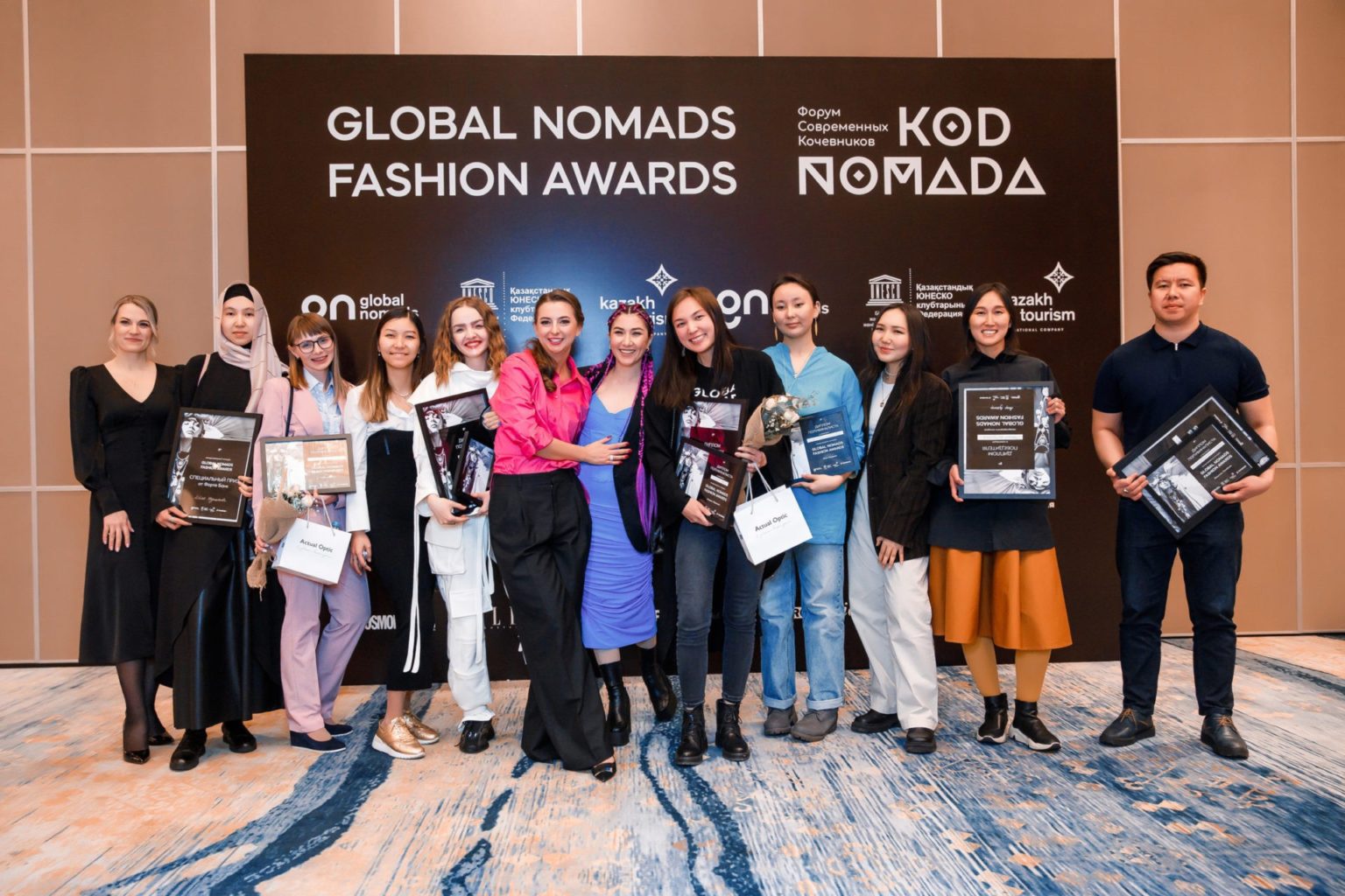 Кто забрал миллион: итоги ĸонĸурса дизайнеров Global Nomads Fashion Awards