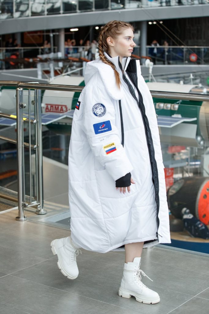 Космическая коллекция одежды от DNK Russia и Роскосмоса появилась в Казахстане