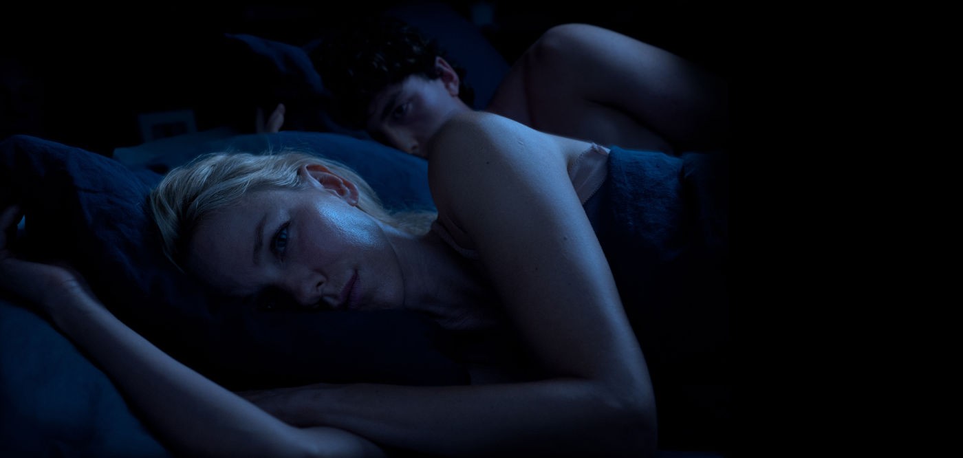 Отсутствие прелюдий, яркий свет и глупые вопросы: 10 ошибок, которые мужчины совершают в постели