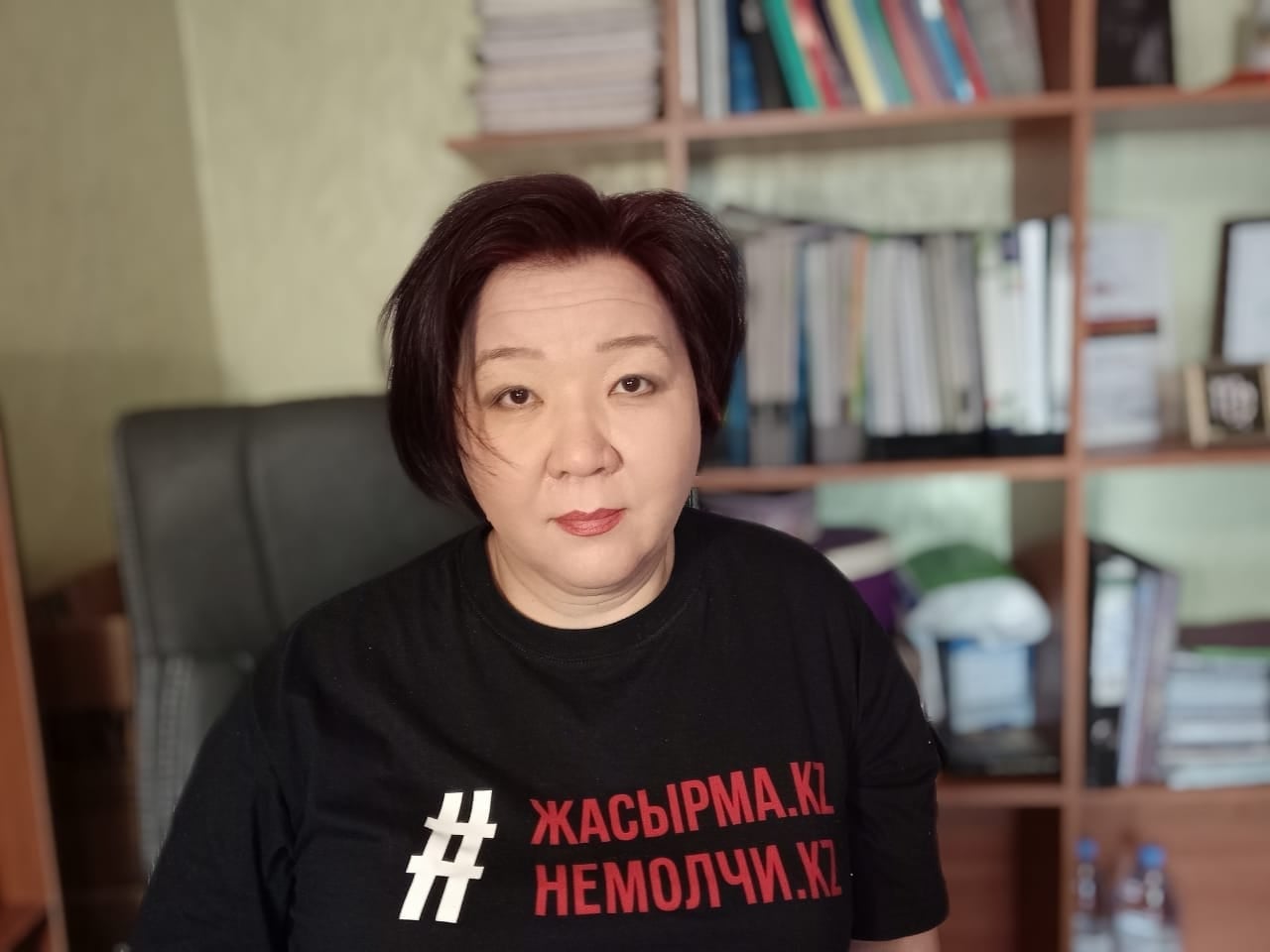 Дина Тансари в Грузии и боится возвращаться в Казахстан: правозащитнице грозит срок за пост об изнасиловании