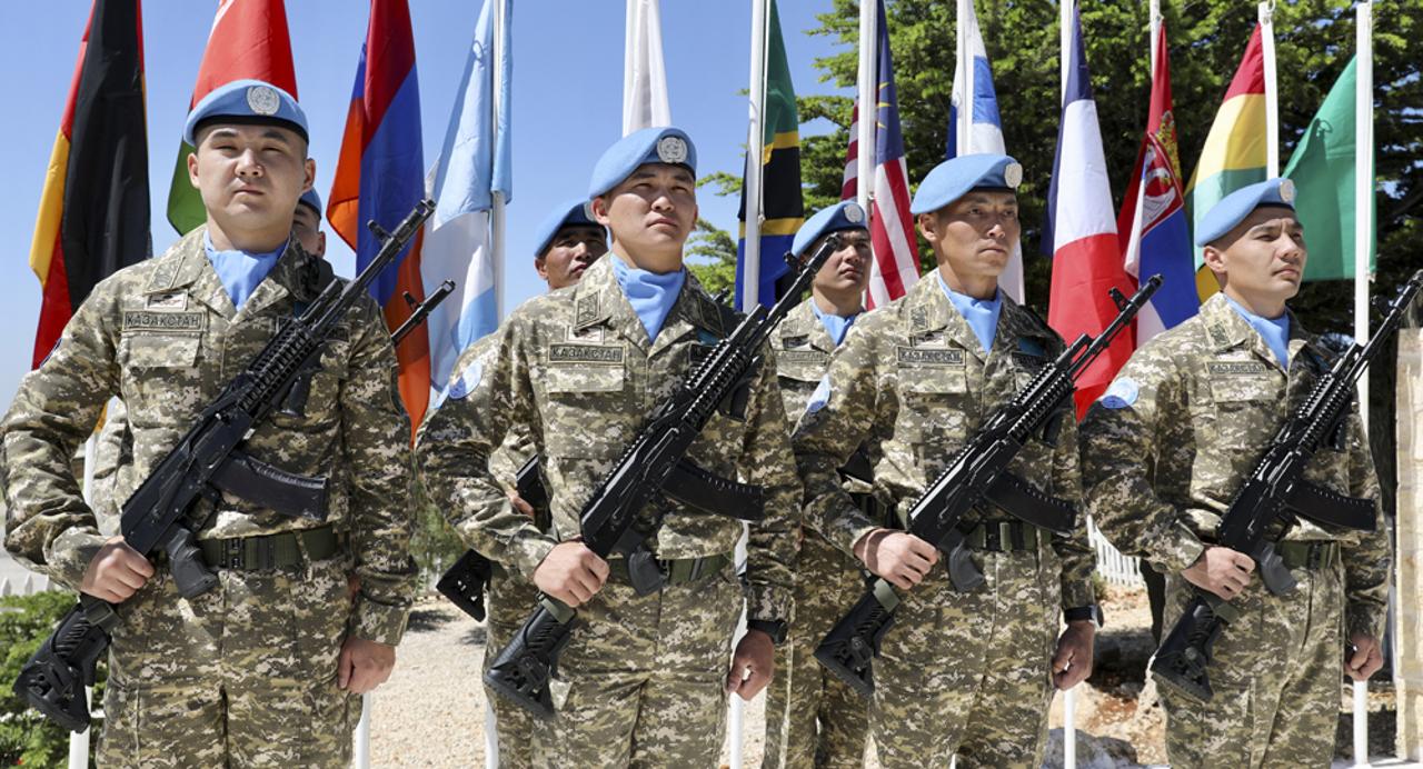 Минобороны планирует отправку казахстанских военных с миротворческой миссией