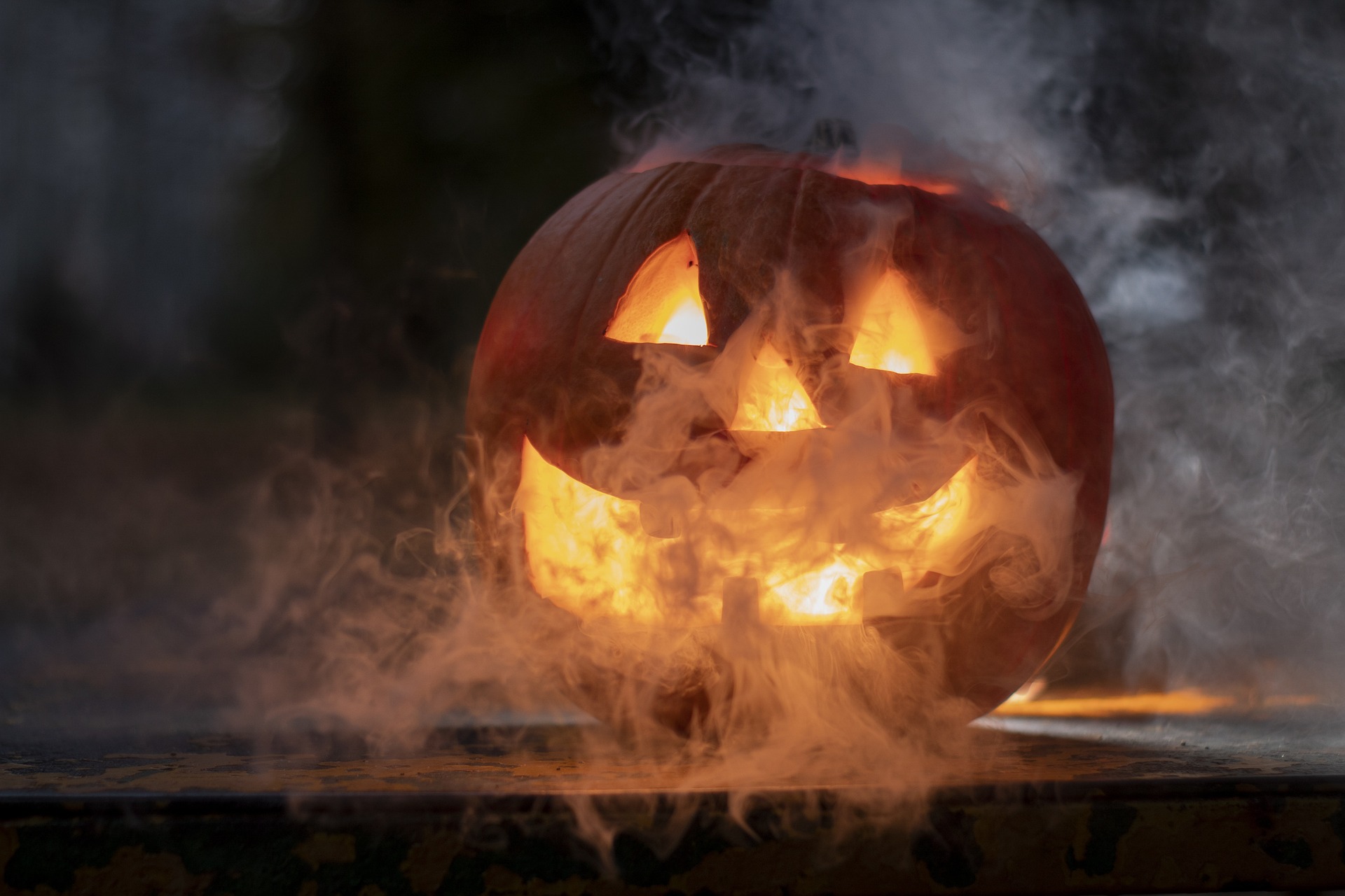 «Введение в сатанизм»: казахстанцы требуют запретить празднование Хэллоуина в стране