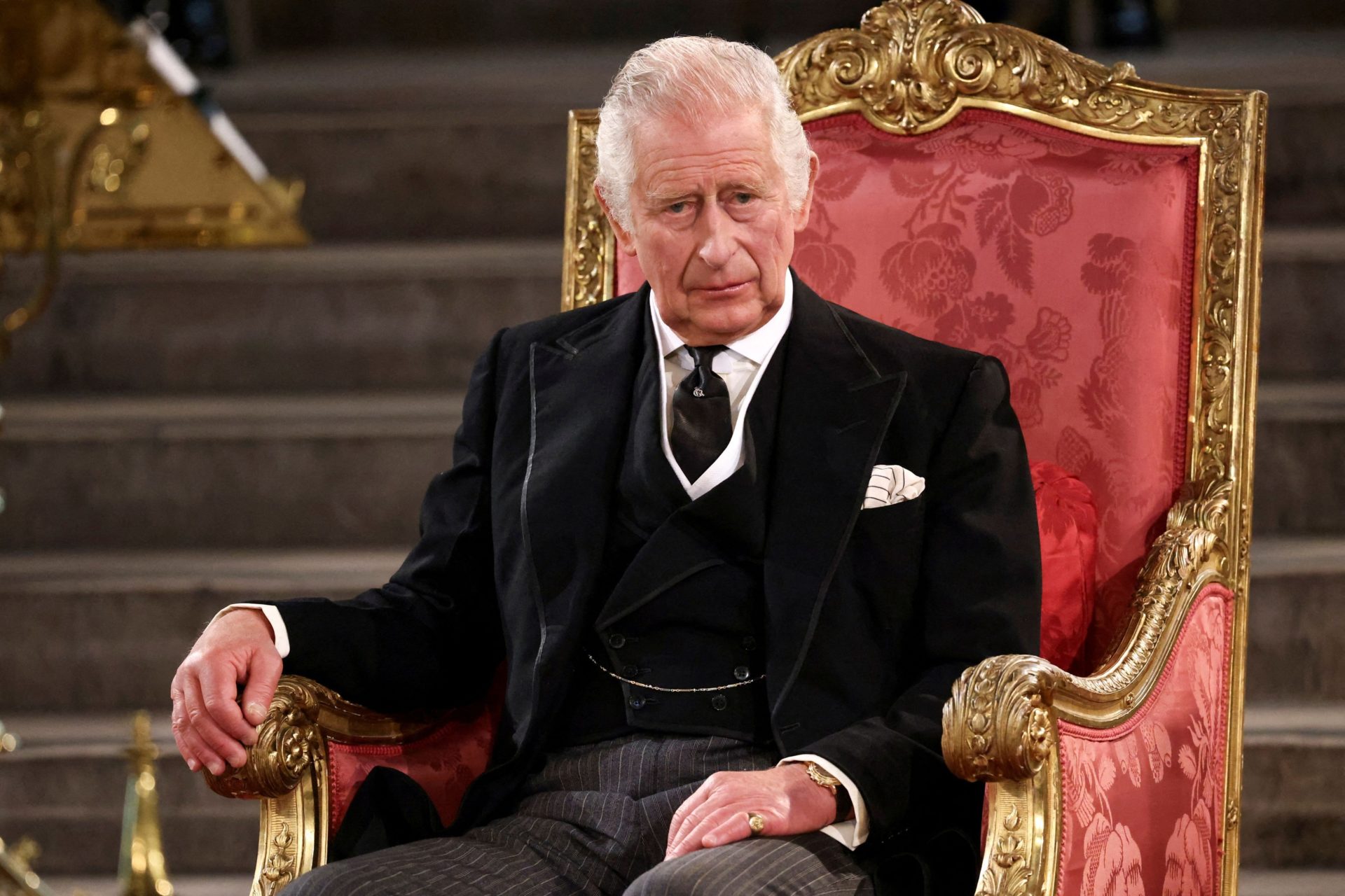 «Стал геем еще в школе»: короля Чарльза III подозревают в связях с мужчинами