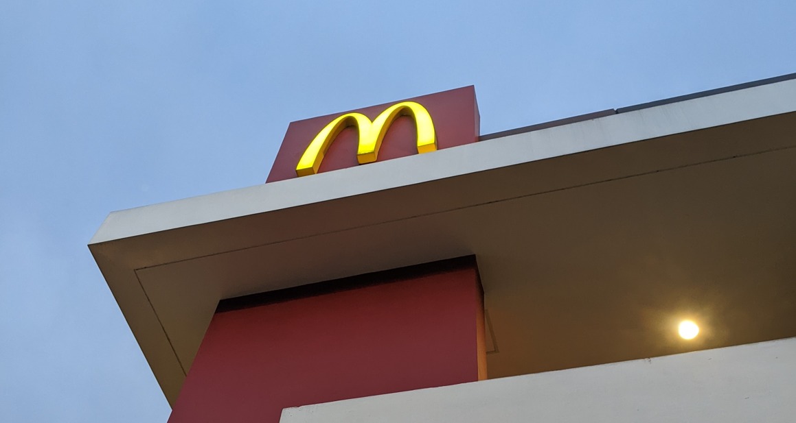 «Самому интересно стало». Серик Жумангарин высказался о закрытии McDonald’s в Казахстане