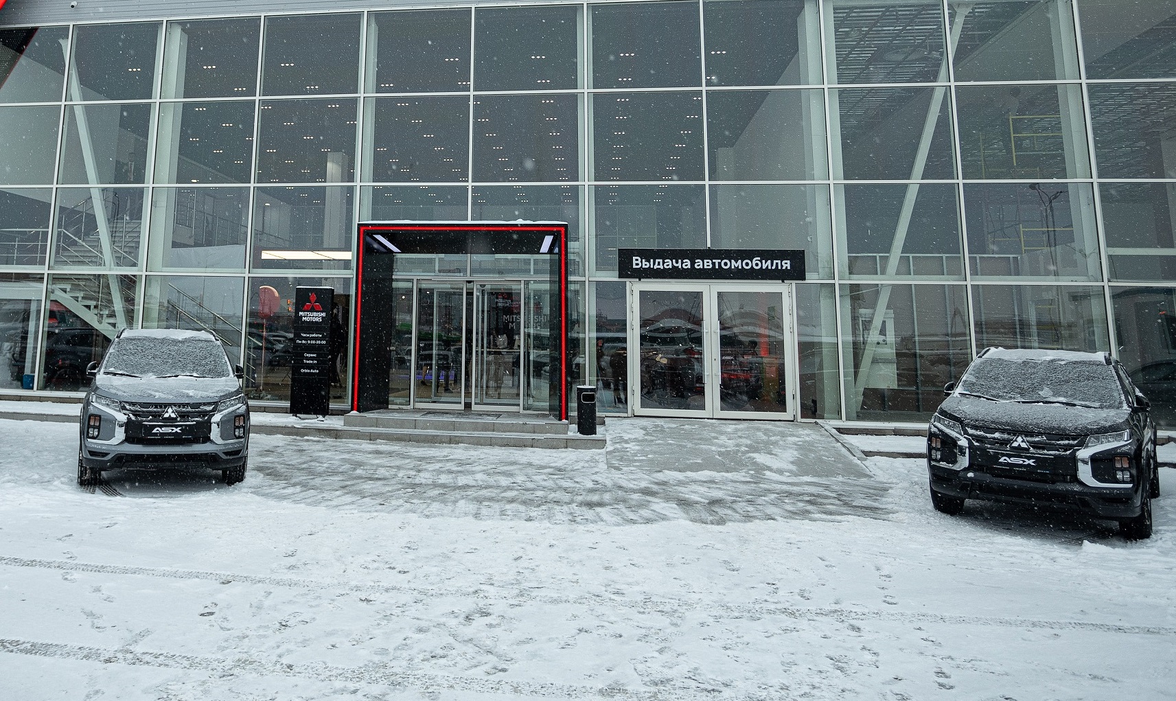 Новые официальные дилерские центры Mitsubishi открылись в Казахстане