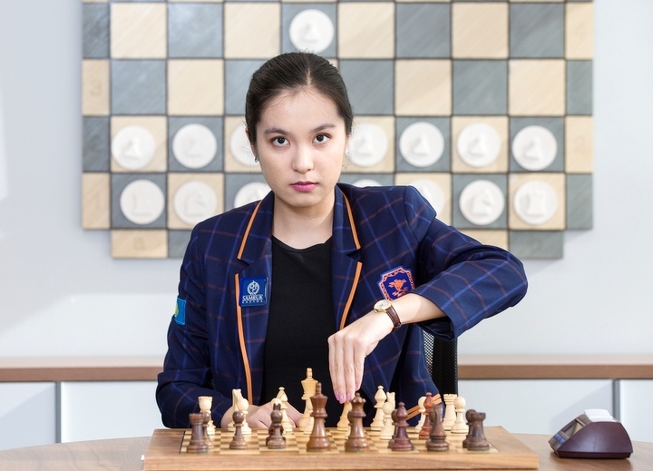 Серебро - наше: Динара Садуакасова завоевала второе место на ЧМ по шахматам