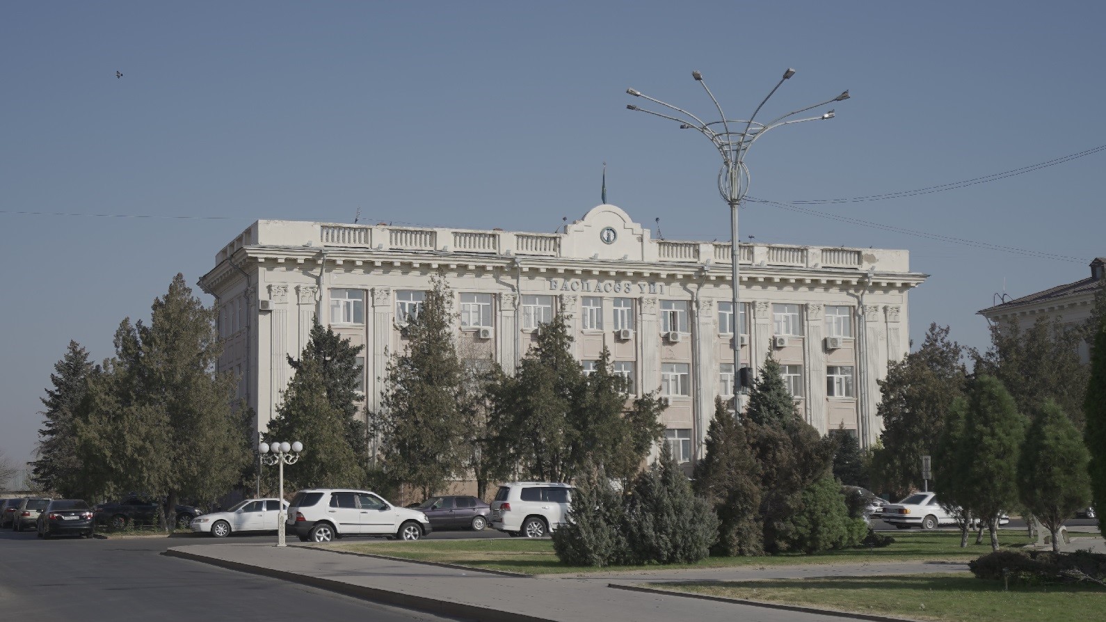 Алматы фото здания ул. Джамбула 25.