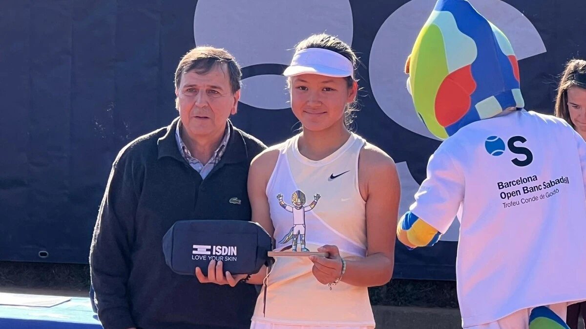 14-летняя казахстанская теннисистка выиграла турнир в Барселоне