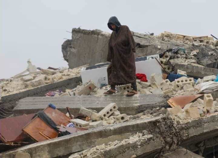 Победить смерть. Женщина родила ребенка под руинами разрушенного землетрясением дома 