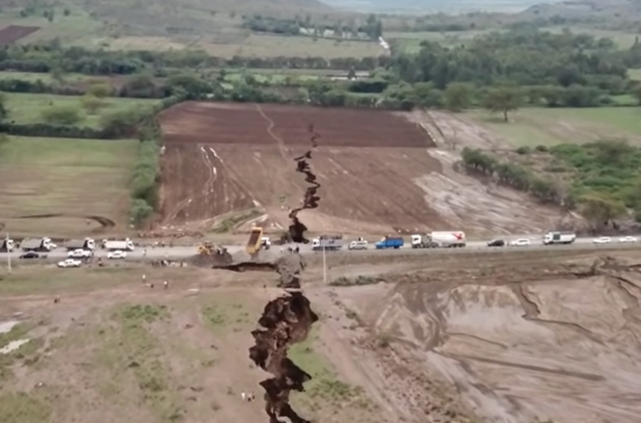 Землетрясение в Турции привело к геологическому сдвигу. Чем это чревато?