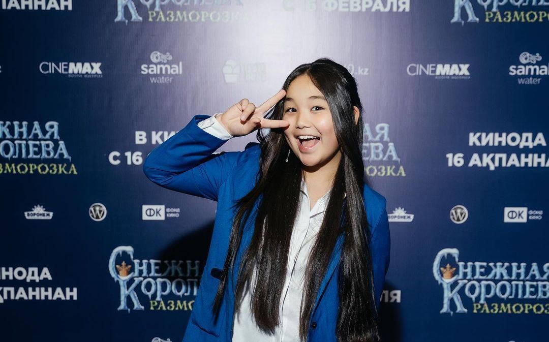 Как Адам Сендлер и Дженни Ортега: двенадцатилетняя казахстанка получила награду Nickelodeon