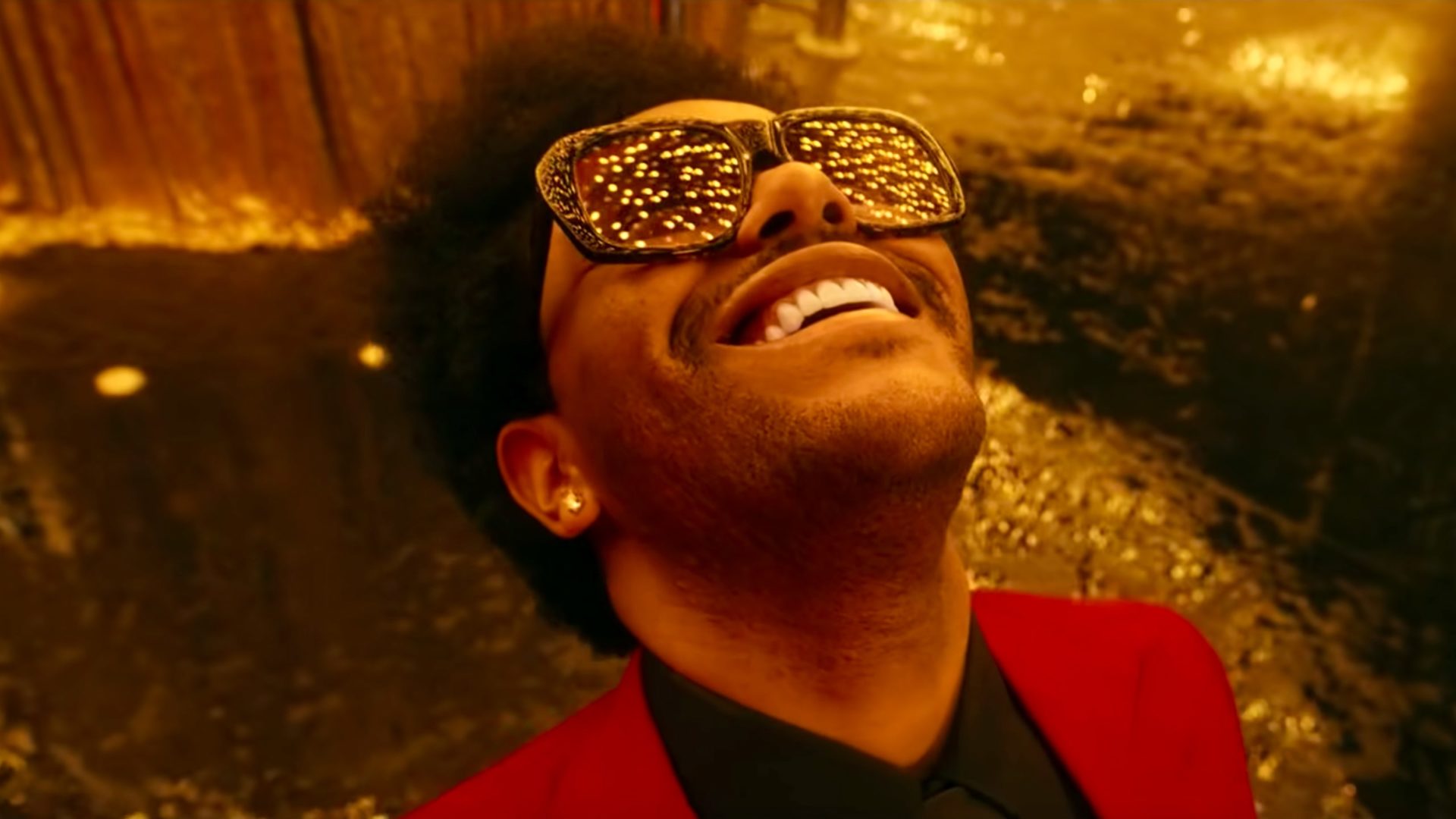 За что певец The Weeknd попал в Книгу рекордов Гиннесса