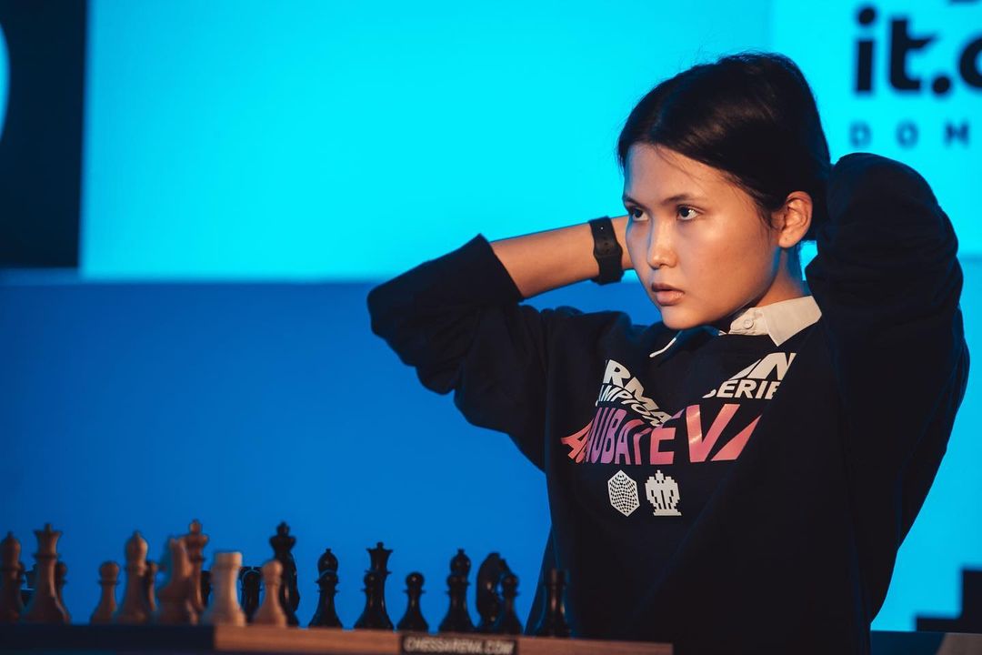Бибисара Асаубаева выиграла турнир сильнейших шахматисток мира