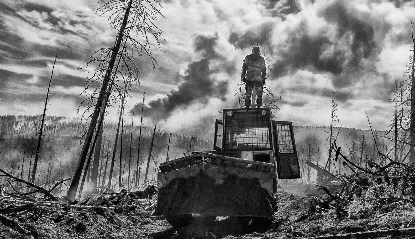 Лесные пожары в Казахстане. Пропавший без вести, дым в Жетысу — что известно на данный момент