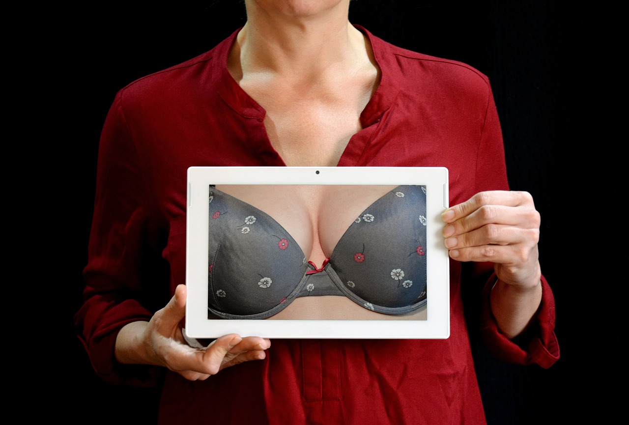 Женщины с большой грудью: фото грудастых красоток
