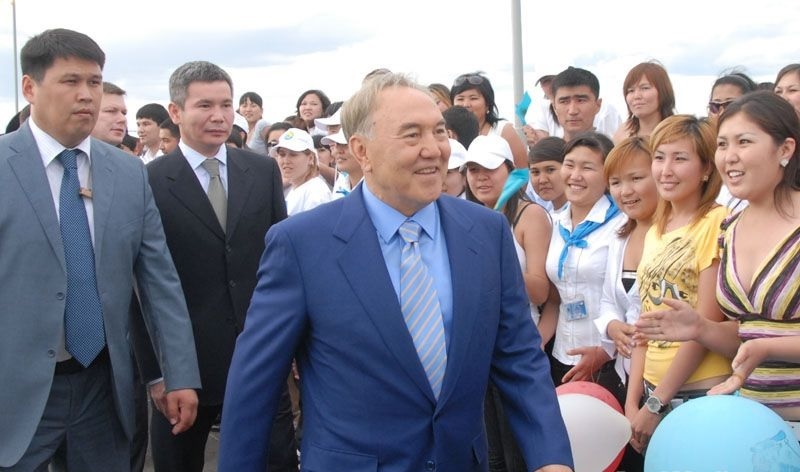Бросили на произвол судьбы. Кто теперь будет охранять Назарбаева?
