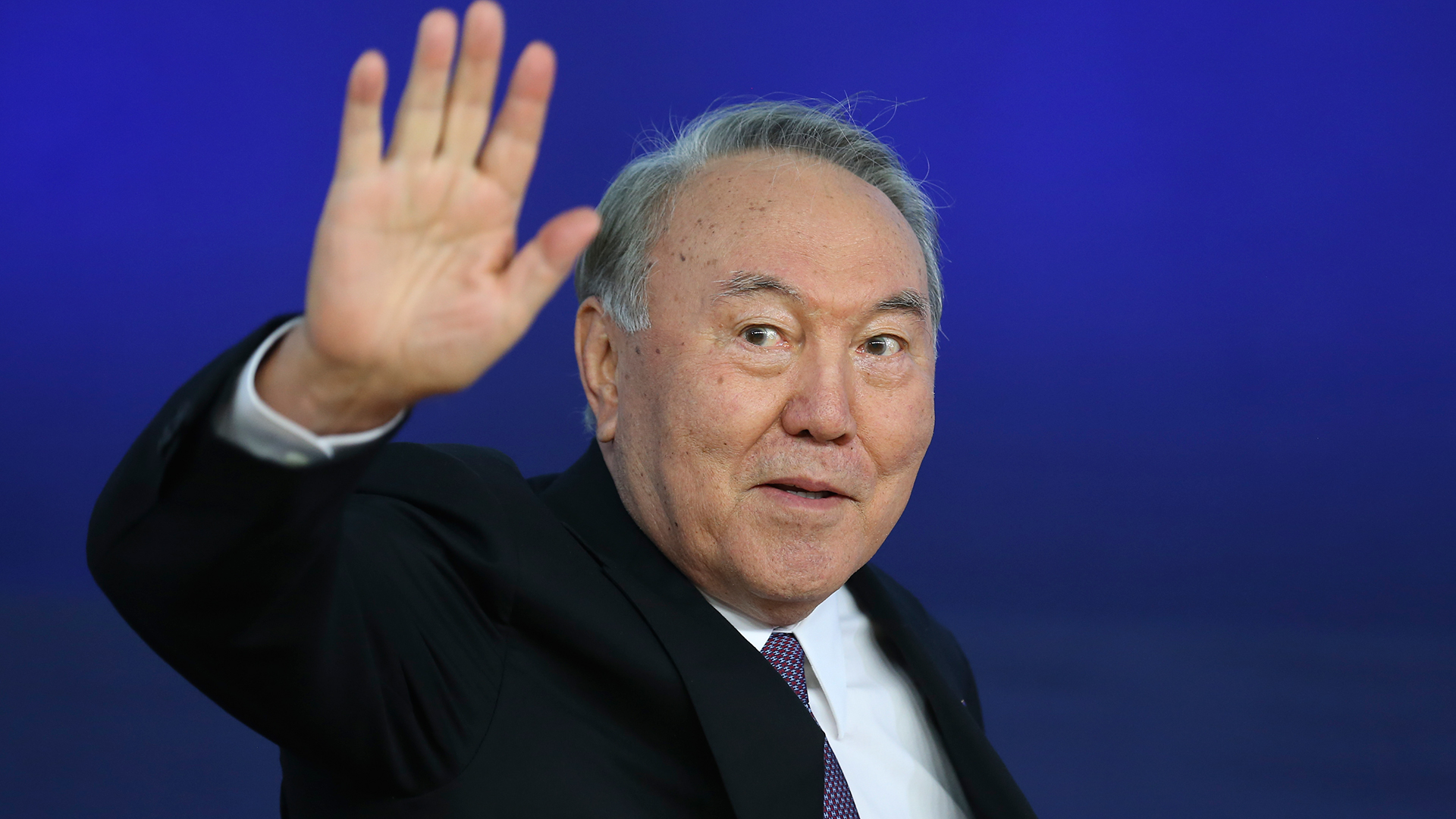 Назарбаева лишили еще одного статуса
