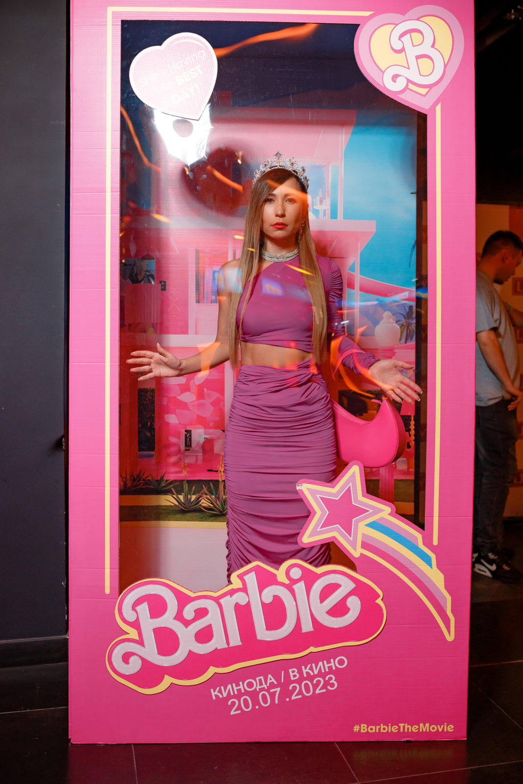 «Барби». Самый "розовый" фильм года показали в Алматы