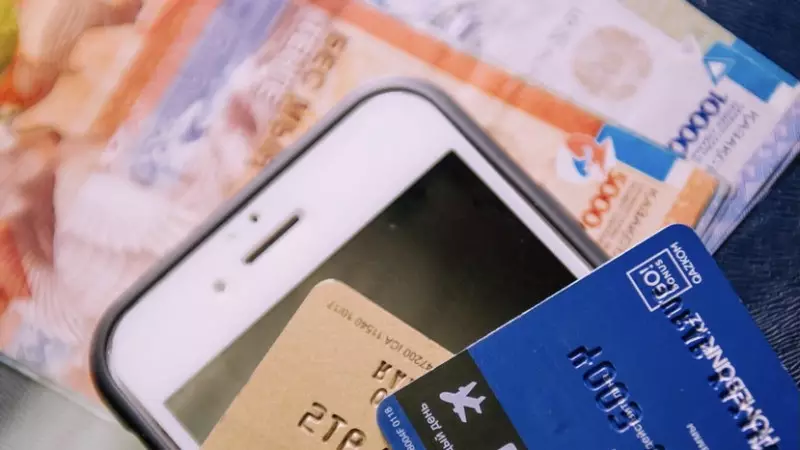 Запретят ли в Казахстане мобильные денежные переводы