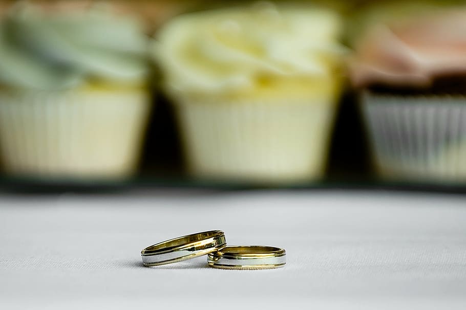 Жених сбежал со свадьбы, а невеста вышла за его отца