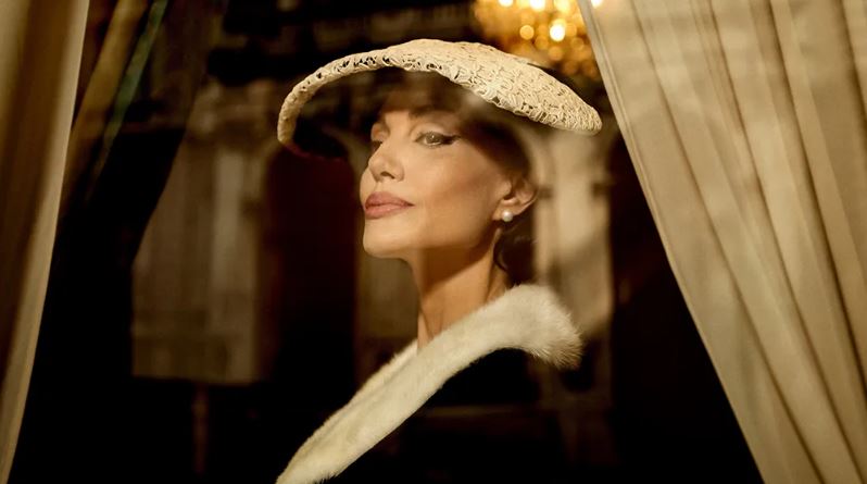 Появились первые кадры нового фильма с Анджелиной Джоли в главной роли