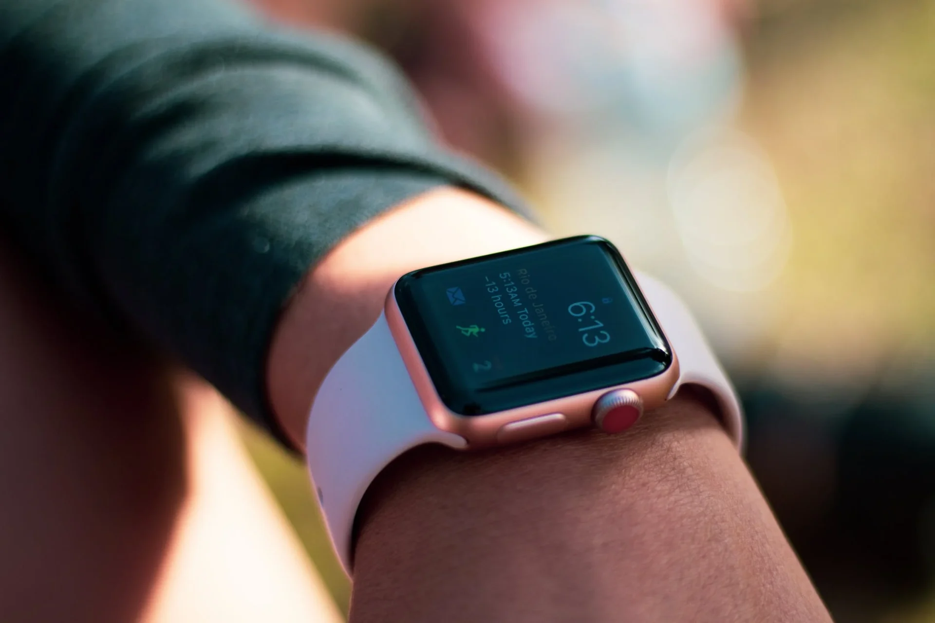 Почему Apple прекращает продажу своих часов