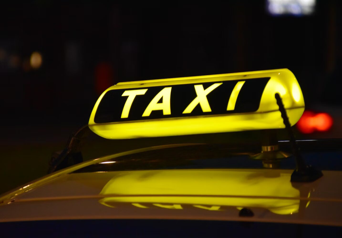 В каких городах Казахстана резко повысились цены на такси
