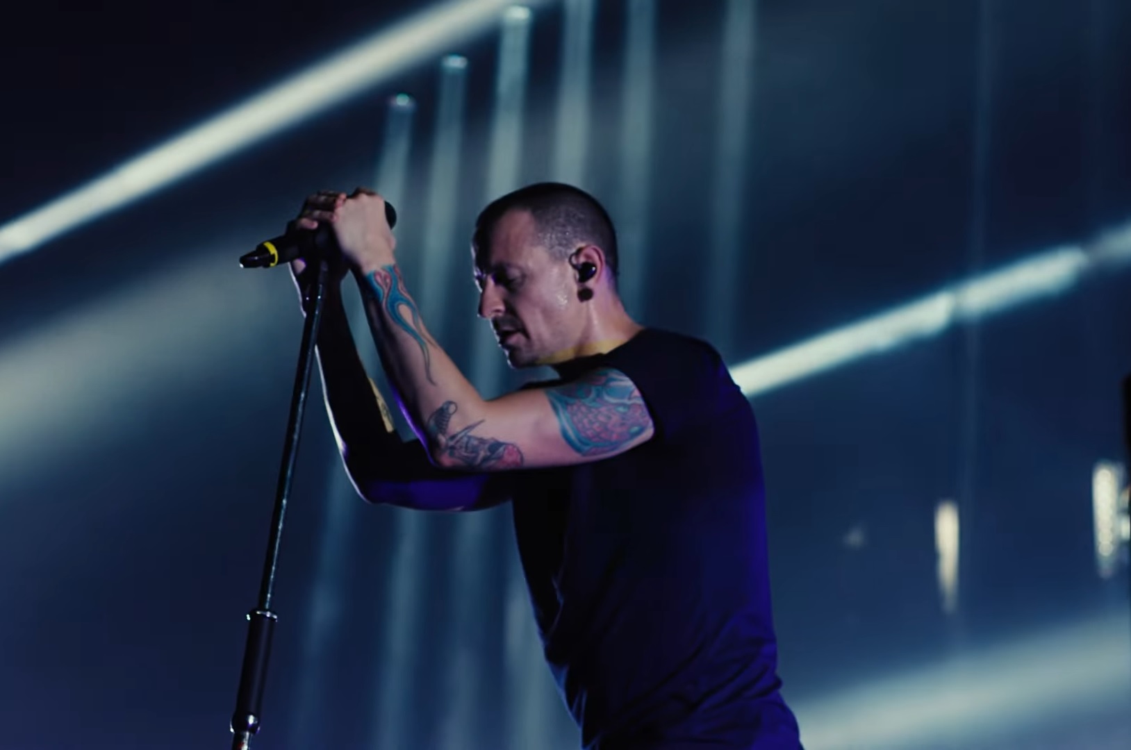 Linkin Park выпустили неизданный трек с вокалом Честера Беннингтона