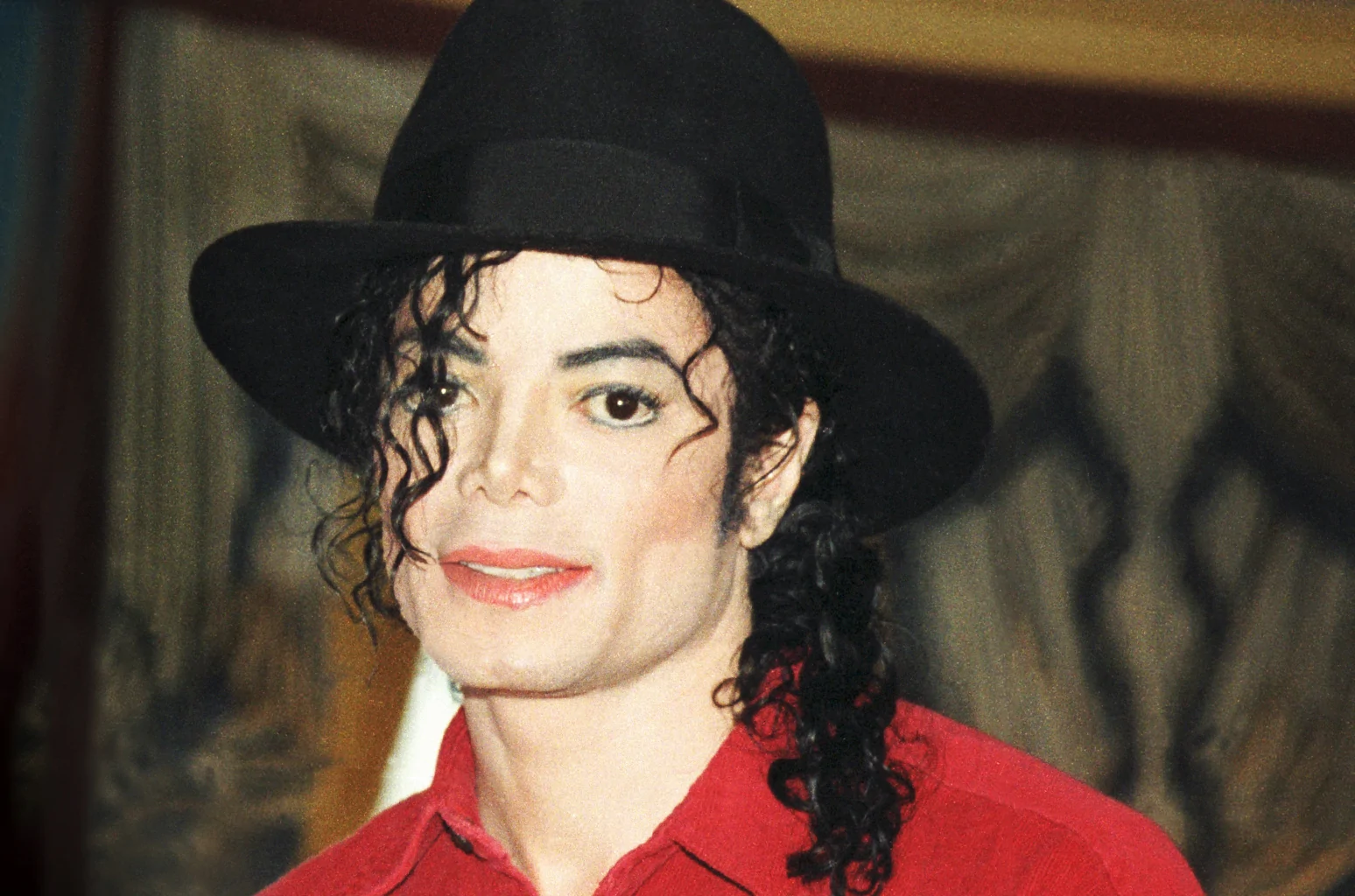 Обвиняющие Майкла Джексона в педофилии настаивают на скорейшем суде