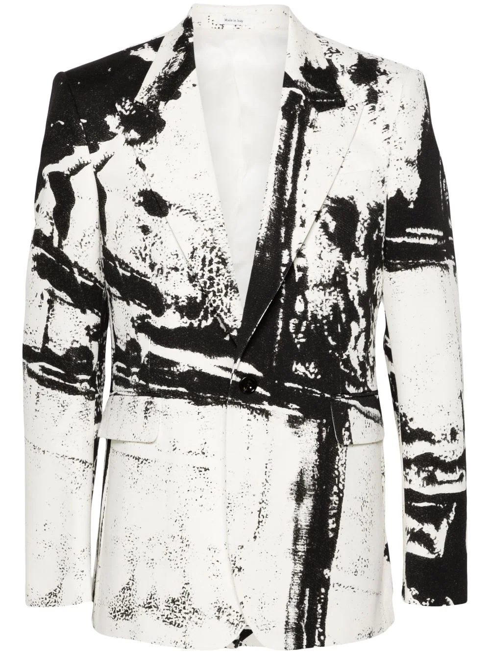 Находки недели: абстракция от Alexander McQueen, пальто Burberry и сумка Etro прямо с показа